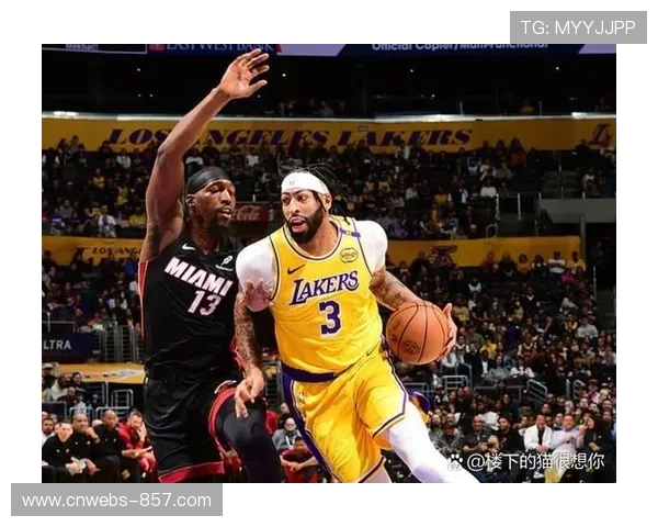 老鹰客场挑战热火,巴特勒缺阵希罗带队攻防 老鹰客场挑战热火,巴特勒缺阵希罗带队攻防